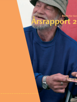 Billede af forsiden af rapporten: Mand med bøllehat, blå trøje og skæg er ved at rulle en cigaret. Gul tekst, orange grafik til venstre.